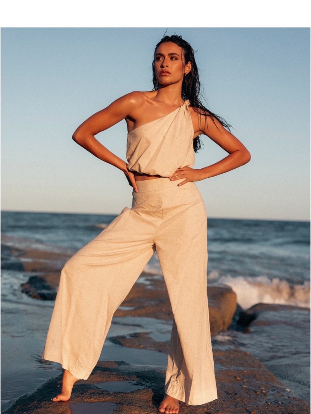 Victoria’s Secret 🤫 High-Waist Wide-Leg Linen Pant suit w one arm strap crop top